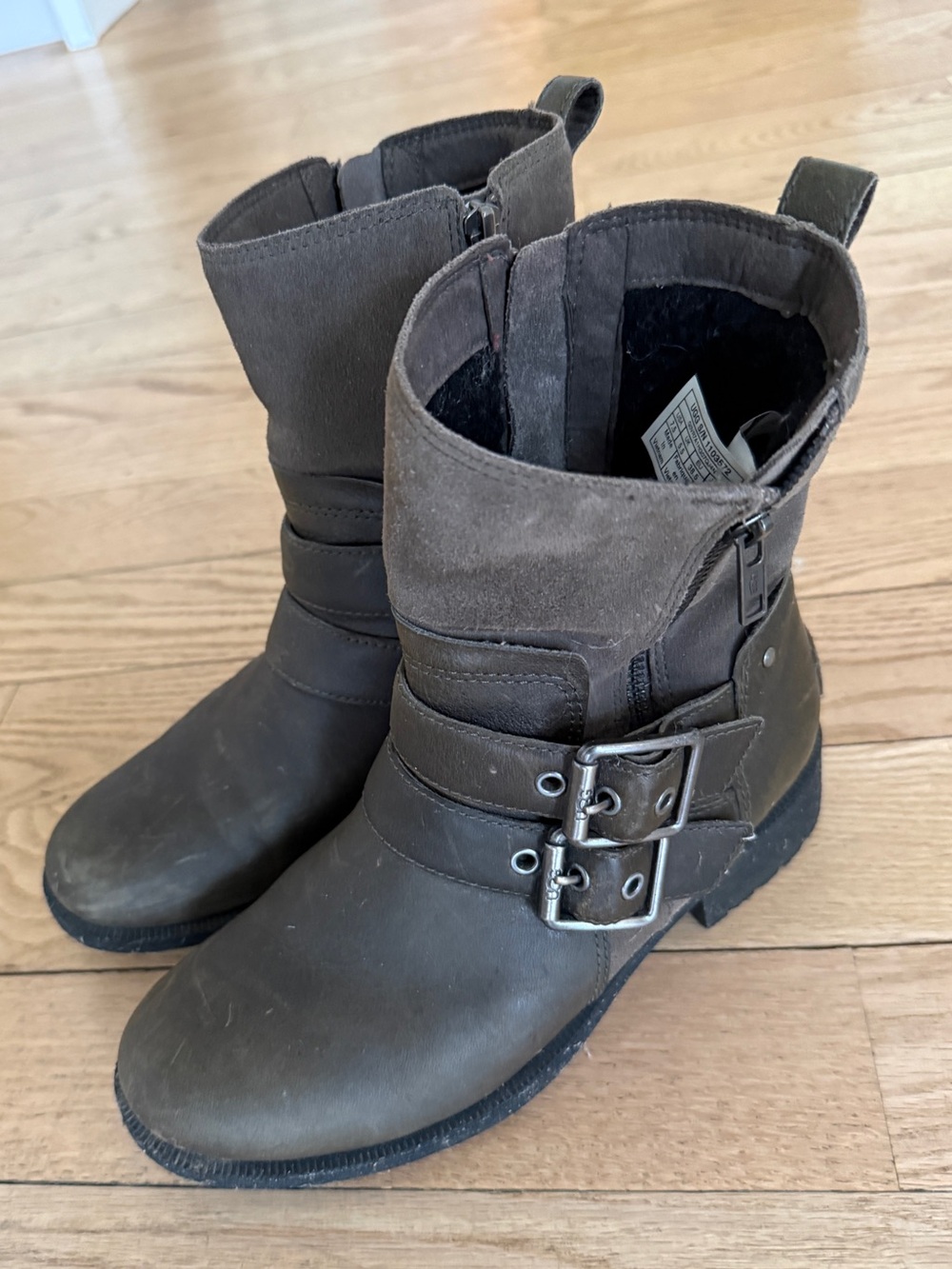 UGG Women's Gray Leather Buckle Winter Boots 7.5